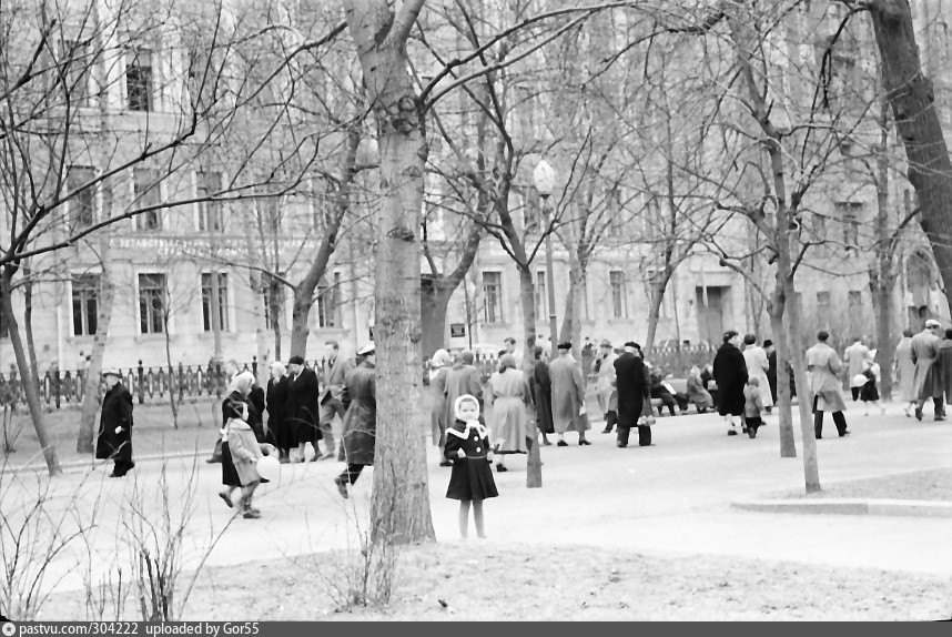 Л е с тверской бул. Pastvu Тверской бульвар. Тверской бульвар, 1964 год. Тверской бульвар 1974 год. Тверской бульвар 1929.