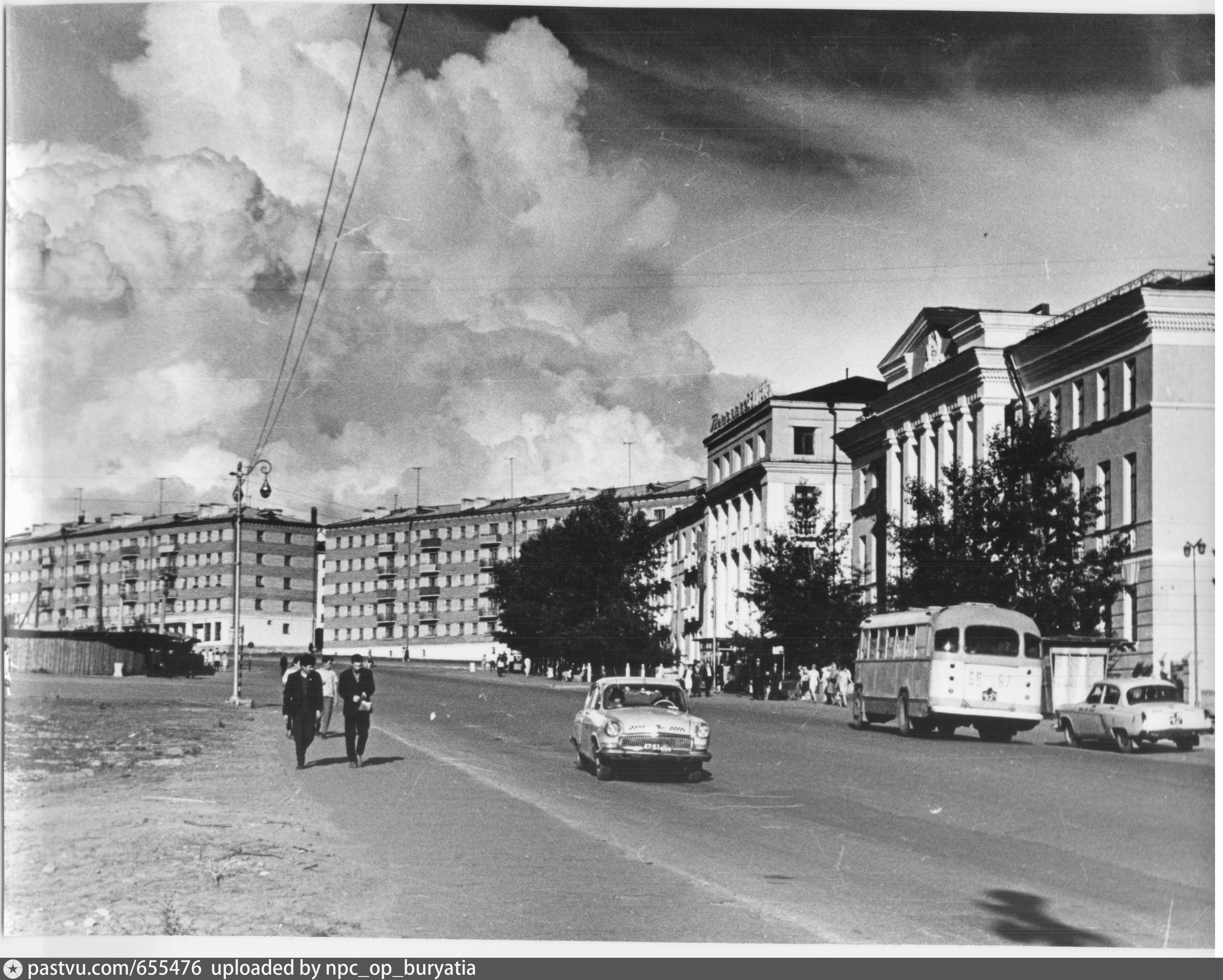 Ербанова улан удэ. Улица Ербанова. Улица Ербанова город Улан-Удэ. Памятник а. с. Пушкину Улан-Удэ Ербанова улица. Ул Ербанова Улан-Удэ фото.