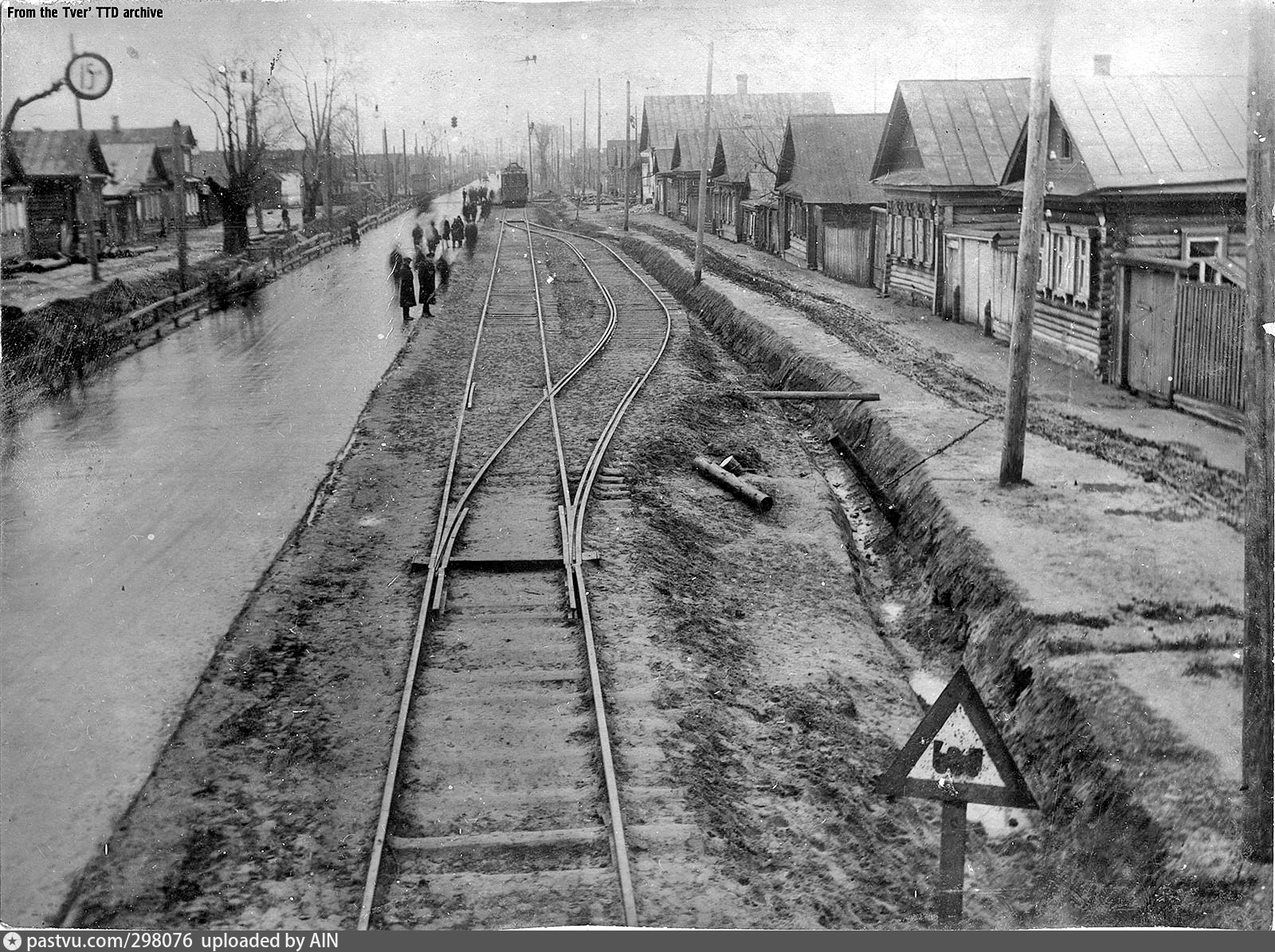 Старая тверь. Улица Вагжанова Тверь 1954 год. Улица Вагжанова Калинин 1940. Тверь в 1930 году. Тверь 1954 трамвайные пути.