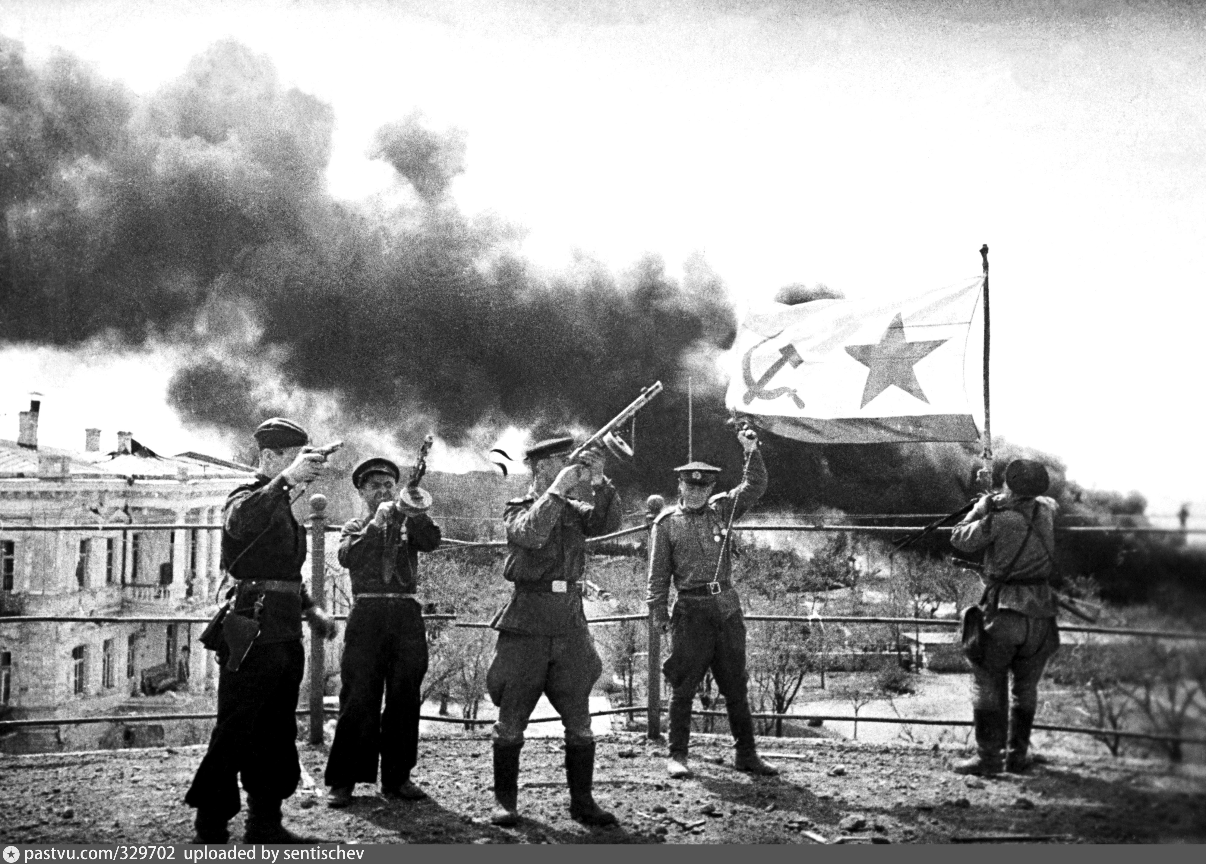 1 мая 1944. Освобождение Севастополя 1944. Освобожденный Севастополь 1944. Освобожденный Севастополь. Май 1944.