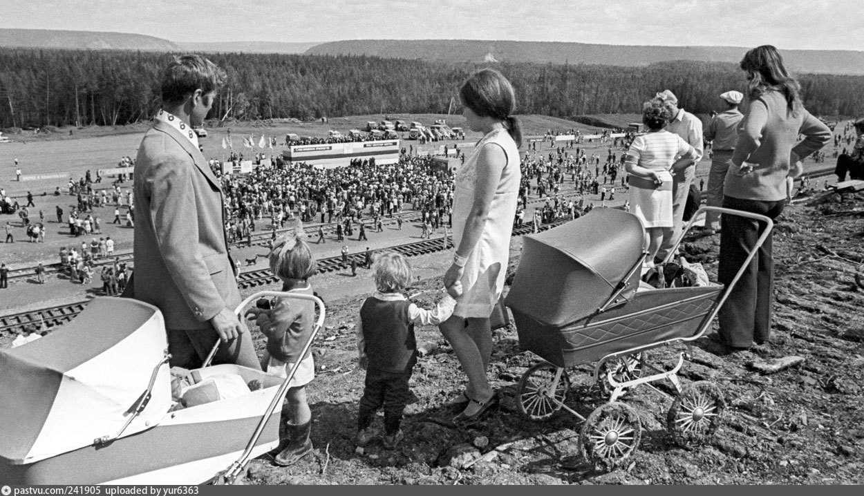 Советский полно. Поселок Звездный БАМ 1974 год. Стройка БАМ СССР. Стройка БАМА 70-Х годов. Стройки 70-х СССР БАМ.