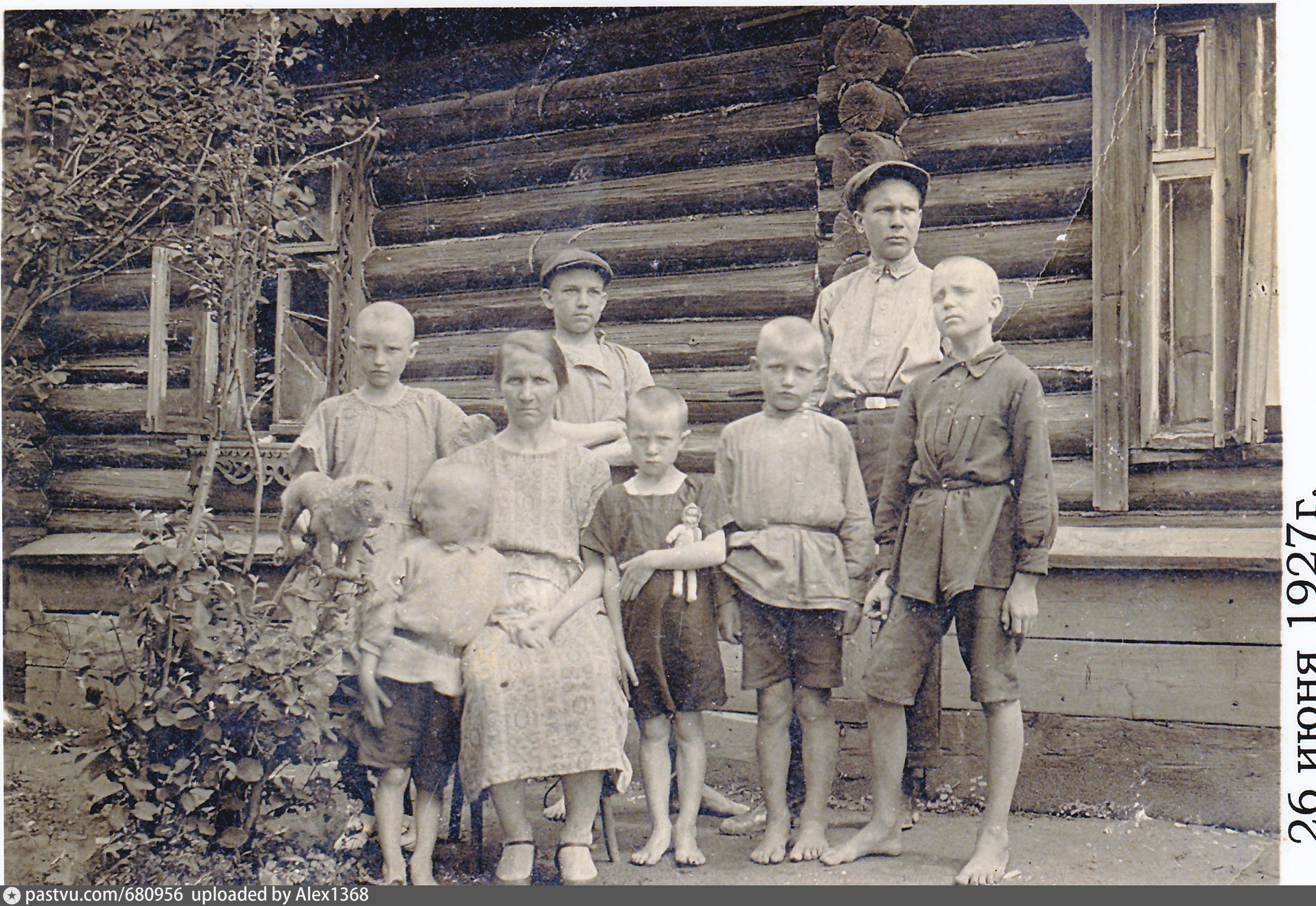 кто поменял фотографии в семейном альбоме