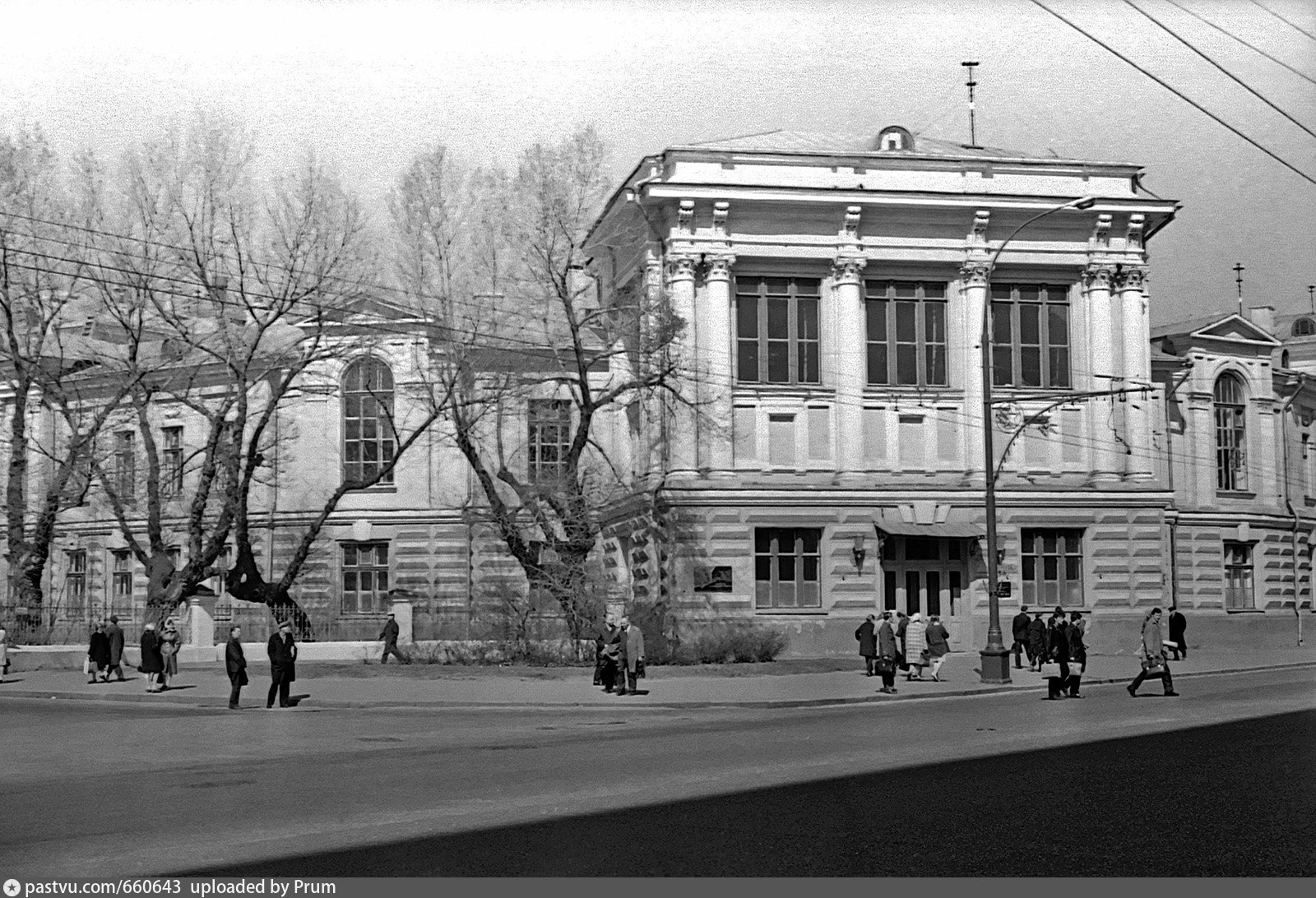 Институт кожных заболеваний в Москве большая Пироговская