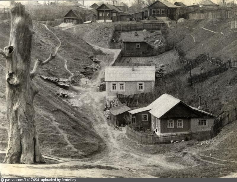 Село тома. Старые дома Карачарово. Церковь в Карачарово 1904 год. Карачарово улица Грибоедова 11. Старые карты Карачарово.