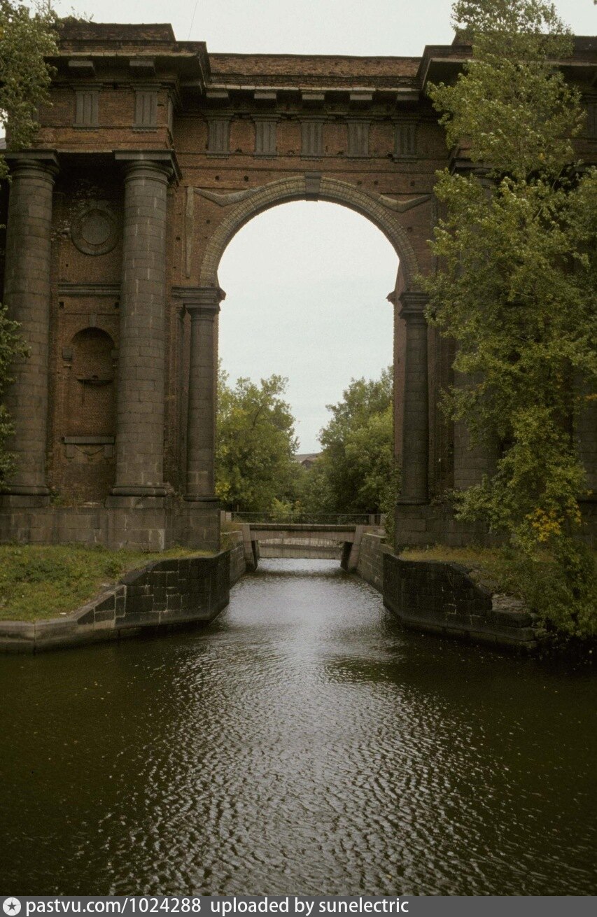 Новая голландия в санкт петербурге старые