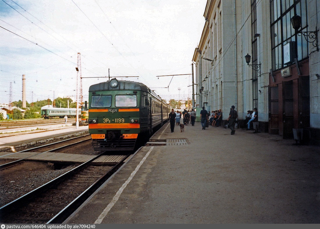 Рязань 1990. Станция Рязань 1. Станция Рязань 2. Рязань 2 вокзал 2000 год. Рязань 1 станция пути.