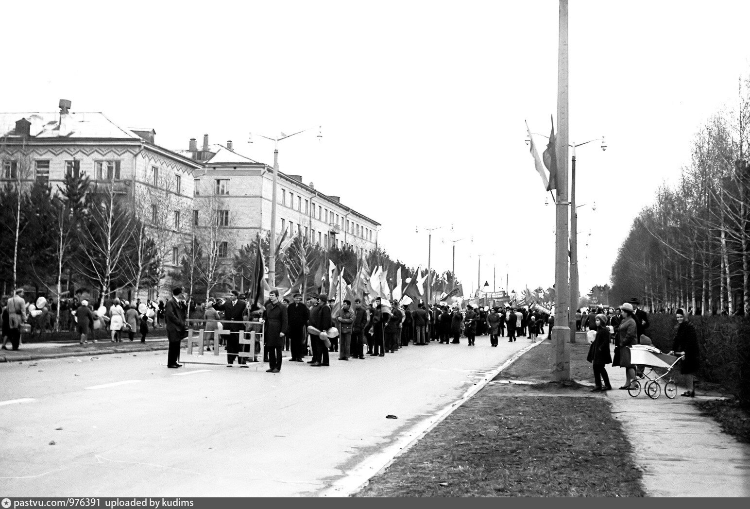 Первый проспект. Морской проспект Академгородок 1981. Старый морской проспект. Улицы Академгородка тогда и сейчас. Академгородок морской проспект 1.