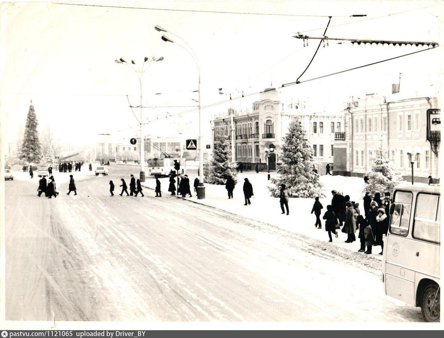 старое иваново набережная. выпускной 1982. новосибирск 1982 год. 1982 год иваново. мескина галина борисовна.