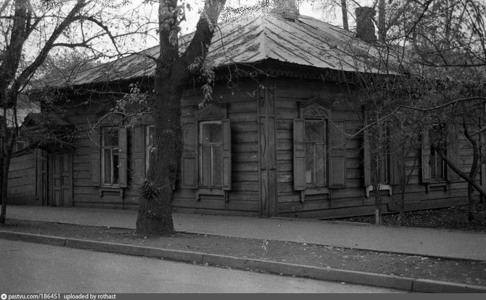 Улица володарского. Улица Володарского Иркутск. Улица Володарского дом 2. Улица Володарского 9 Иркутск. Улица Володарского 1892.