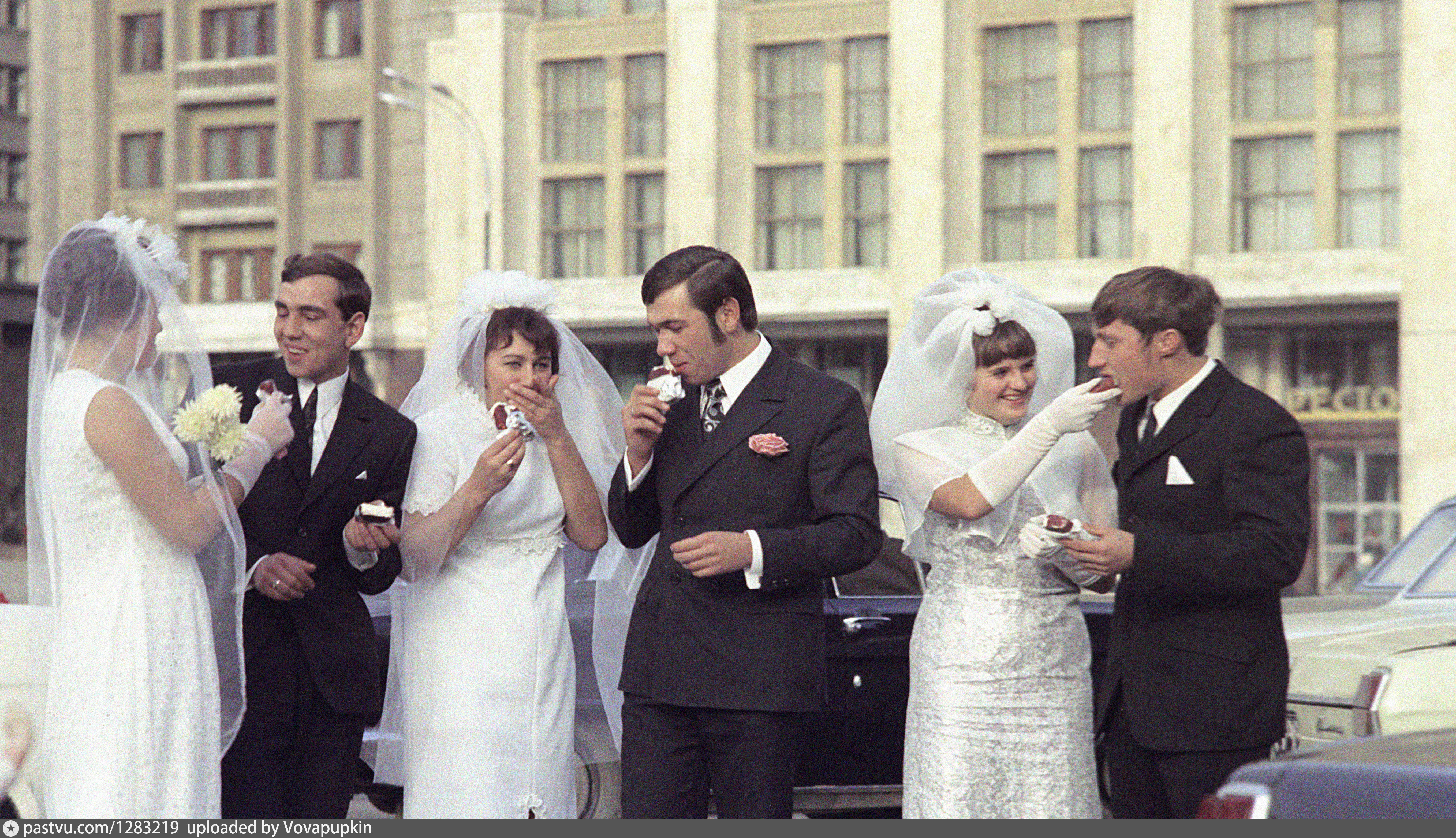 Личная жизнь вк. Свадьба в 80-е годы. Советская свадьба. Свадьба 90-х. Свадебные платья 70-х годов Америка.