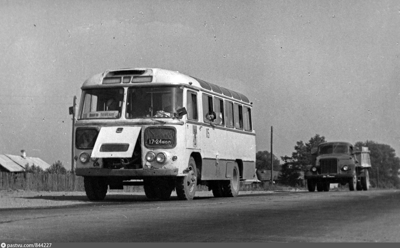Автобус советский йошкар. ПАЗ 672 СССР. ПАЗ 672 1973. Автобус ПАЗ СССР 672. ПАЗ 672 1972.