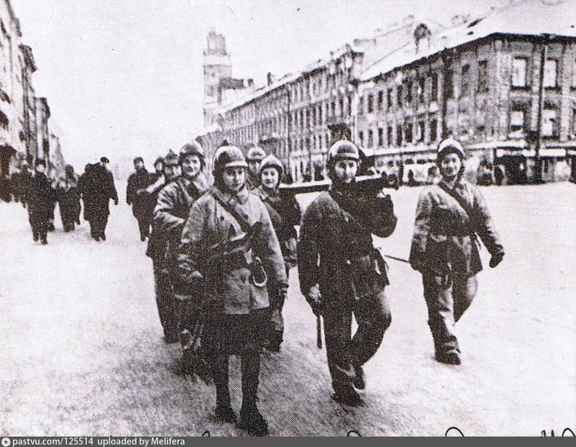 Пожарные во время великой отечественной войны. МПВО Ленинграда в блокаду. Бойцы МПВО Ленинграда. МПВО В годы Великой Отечественной войны в Ленинграде. 1942-1943 Года в блокадном Ленинграде.