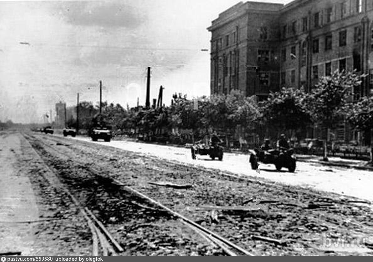 Оккупация воронежа. Воронеж улица Кольцовская 1942 год. Прифронтовой Воронеж 1942. 7 Июля 1942 года Воронеж. Воронеж улица Кольцовская 1942 - 1943 годы.