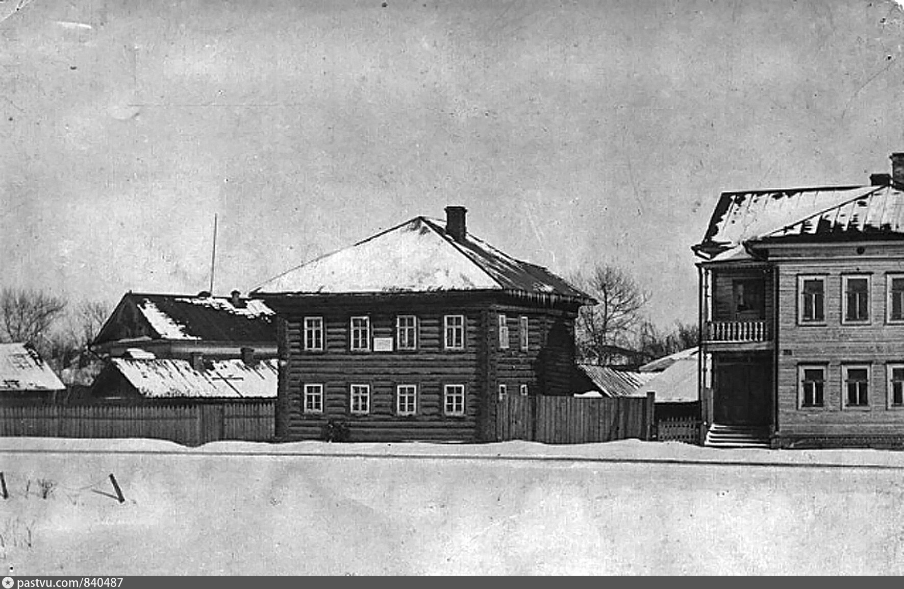 Старая ссылка. Музей Вологодская ссылка в Вологде. Домик Сталина Вологда. Домик-музей и.в. Сталина в Вологде. Ссылка Сталина в Вологде.