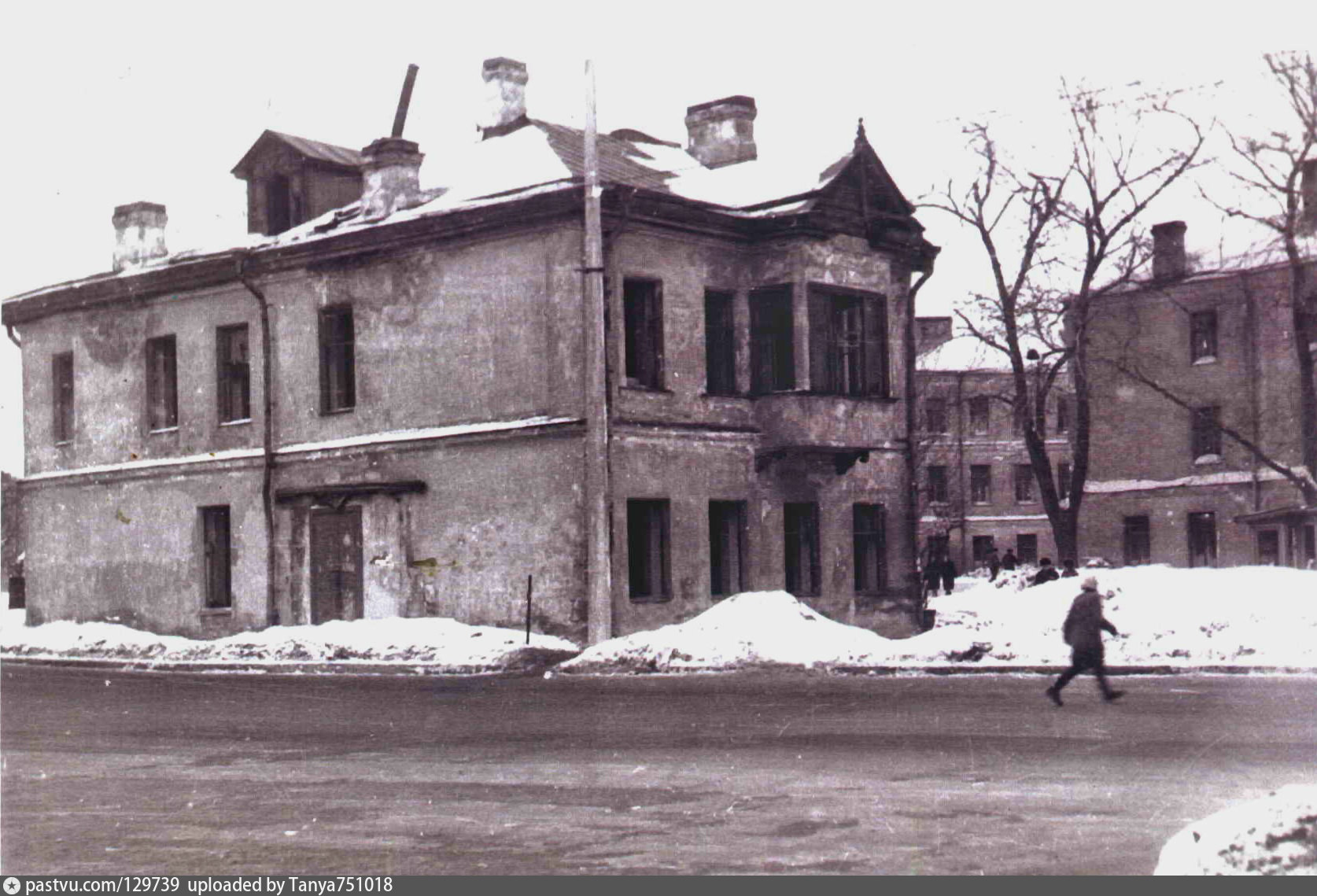 Площадь мужества старые