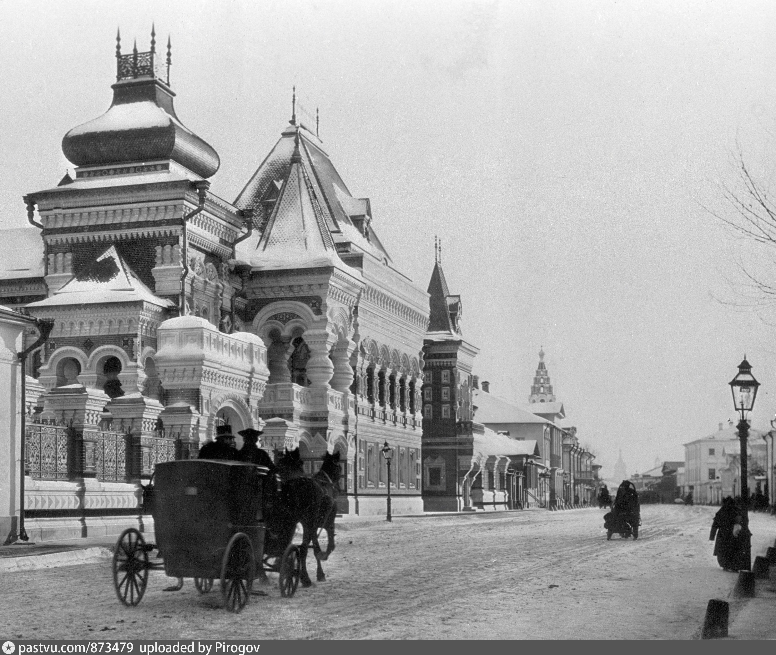 Исторический облик. Якиманка 19 века. Якиманка в конце 19 века. Улица большая Якиманка старые фотографии. Храм на большой Якиманке 43.