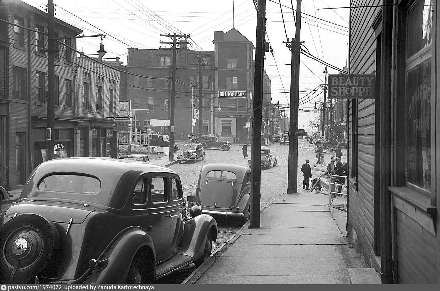 Warrington Avenue at Brownsville Avenue