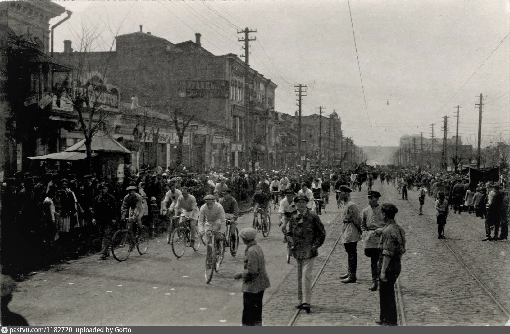 История далекого города. Улица Энгельса Ростов на Дону 1920е. Ростов-на-Дону 1925. Ростов-на-Дону 1925 г.. Московские улицы 1920 х.