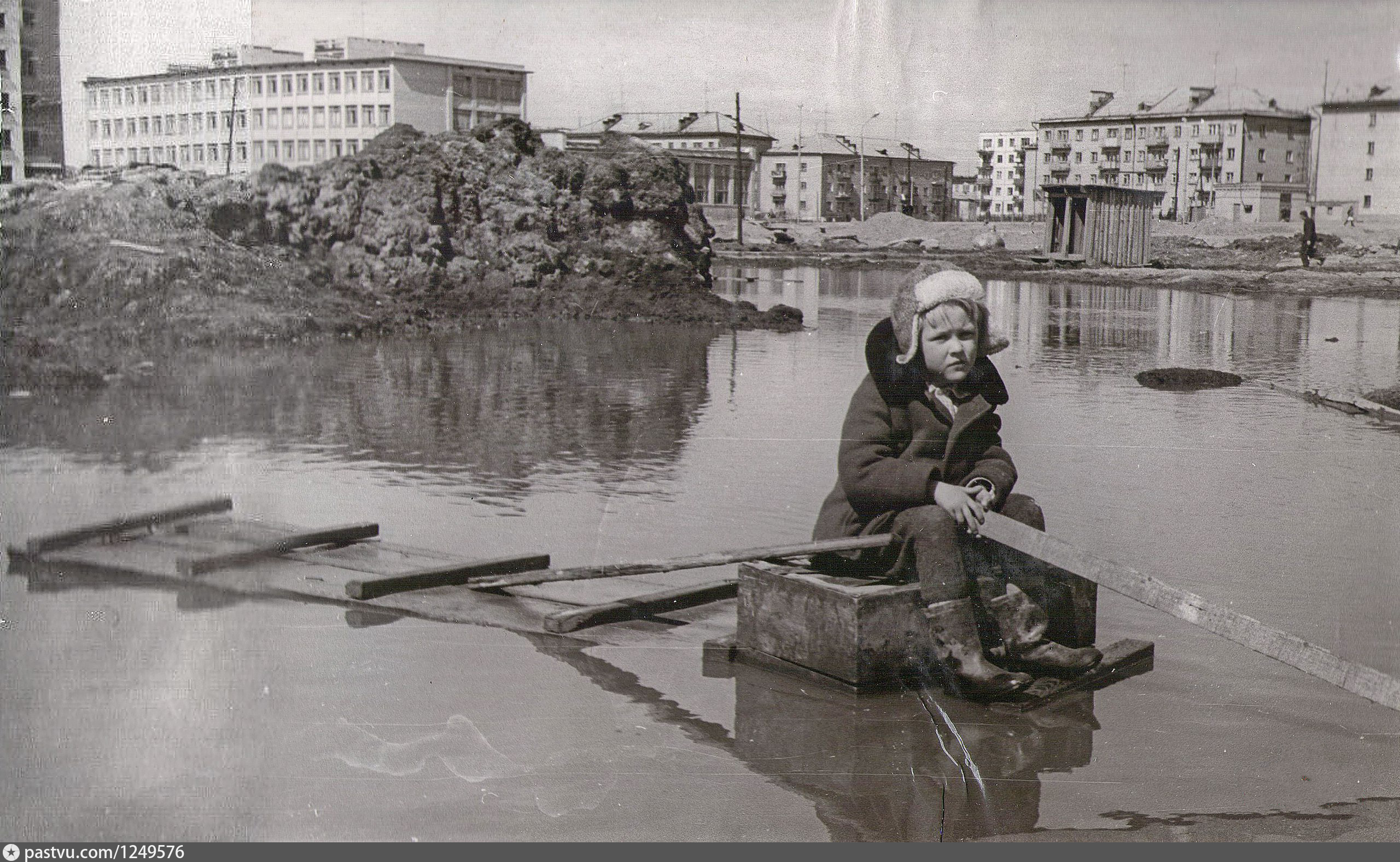 Мы ломоносовцы. Стройка Ленинграда. Наводнение в Златоуст 1972 году. Ленинград 1972 год.