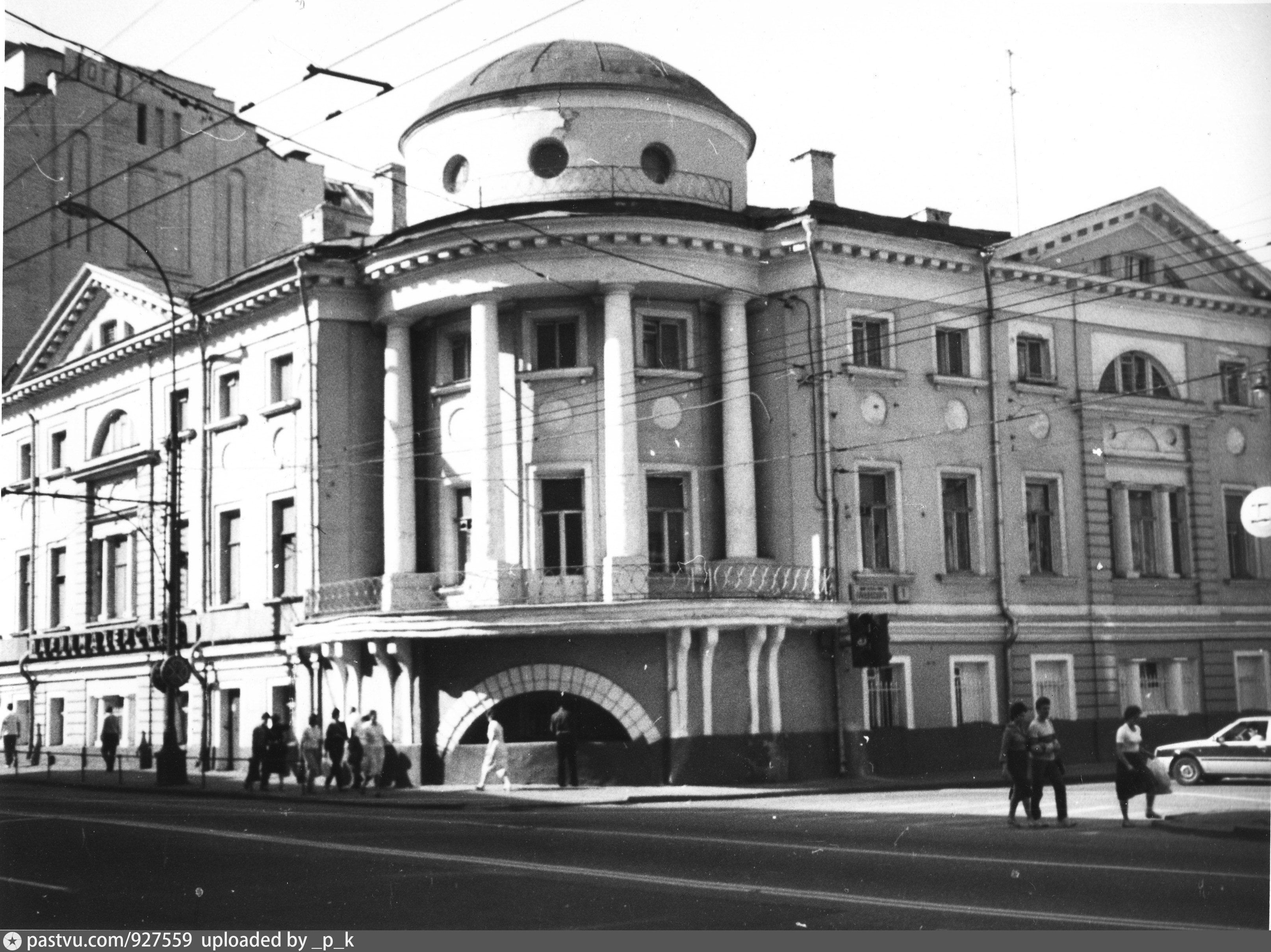 воздвиженка москва