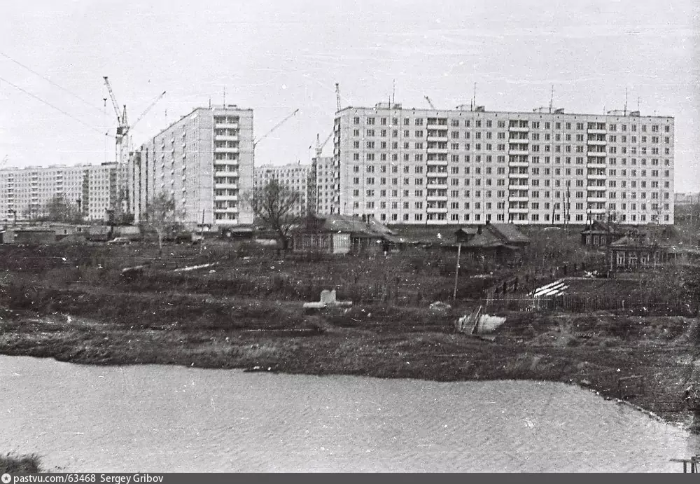 Дорожная улица форд