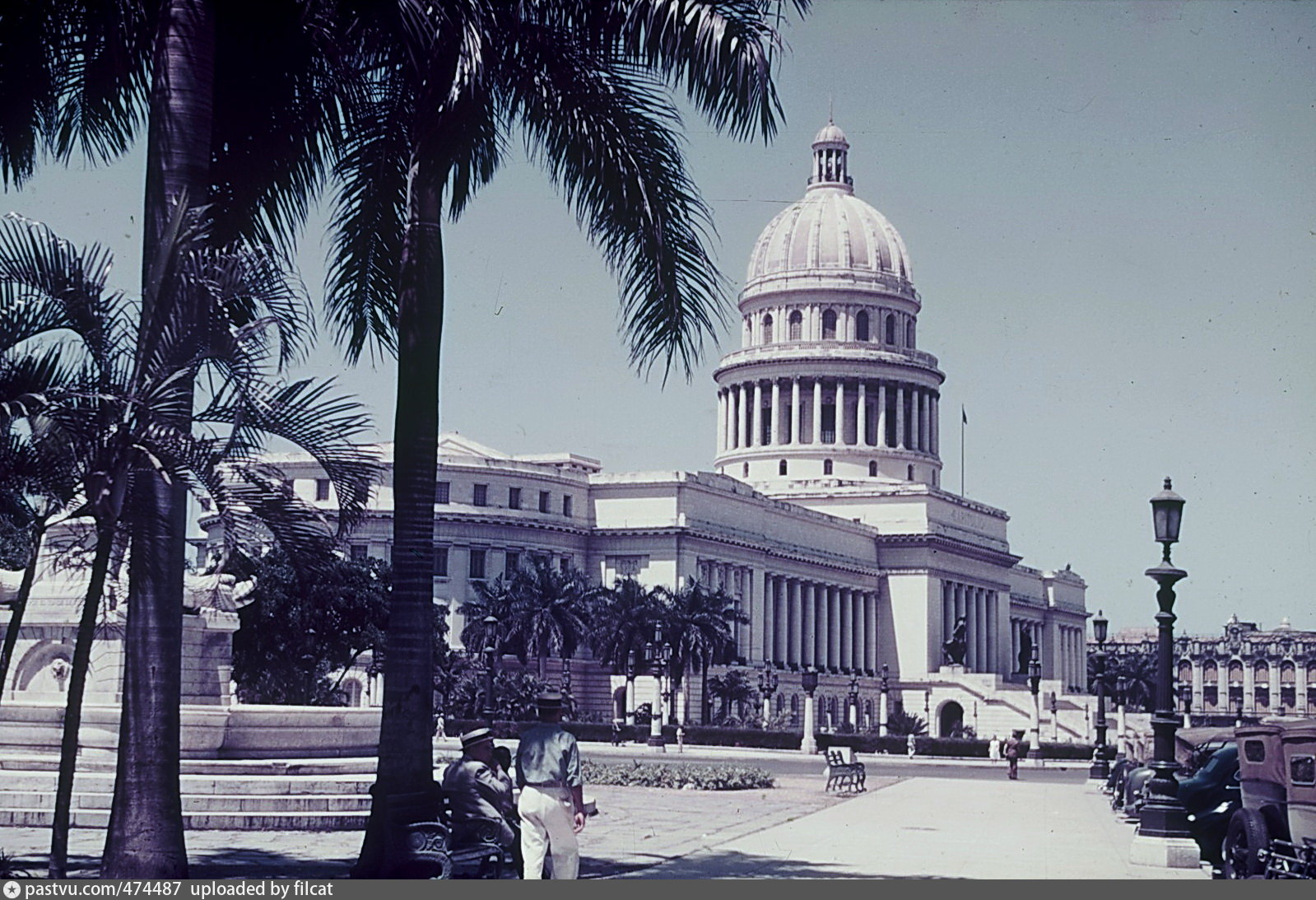 Кубинский испанский. Капитолий Куба. Капитолий Куба Гавана. Капитолий США 1960. Капитолий в США И на Кубе.
