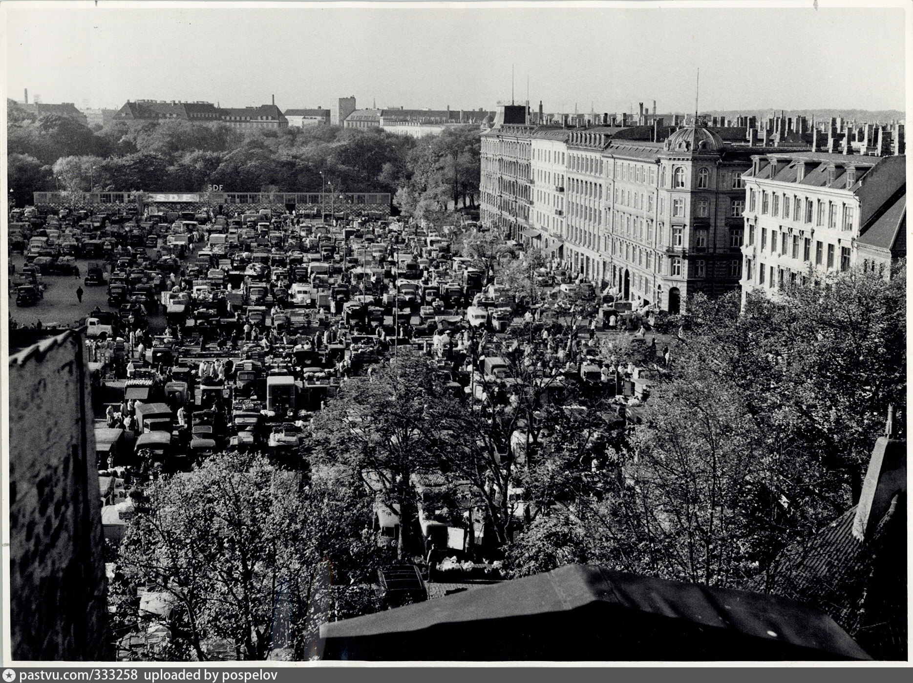 gr-nttorvet-israels-plads