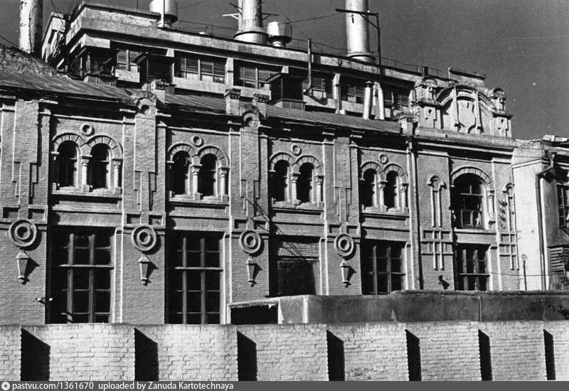 Городская электрическая станция. Построило первую в москве центральную эл. Городская электрическая станция 1916 астрахань. Городская электрическая станция 1916 астрахань. Городская электрическая станция.