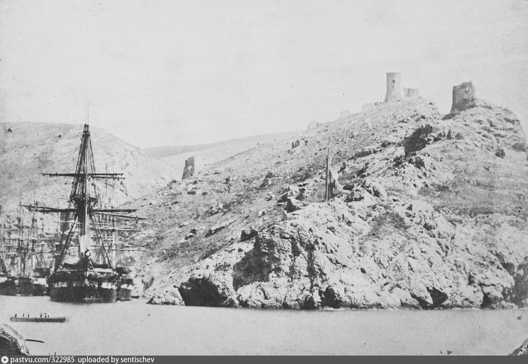 Крым в 19 начале 20 века. Балаклава бухта крепость Чембало. Балаклавская бухта в 1854 году. Балаклава 1853-1856.