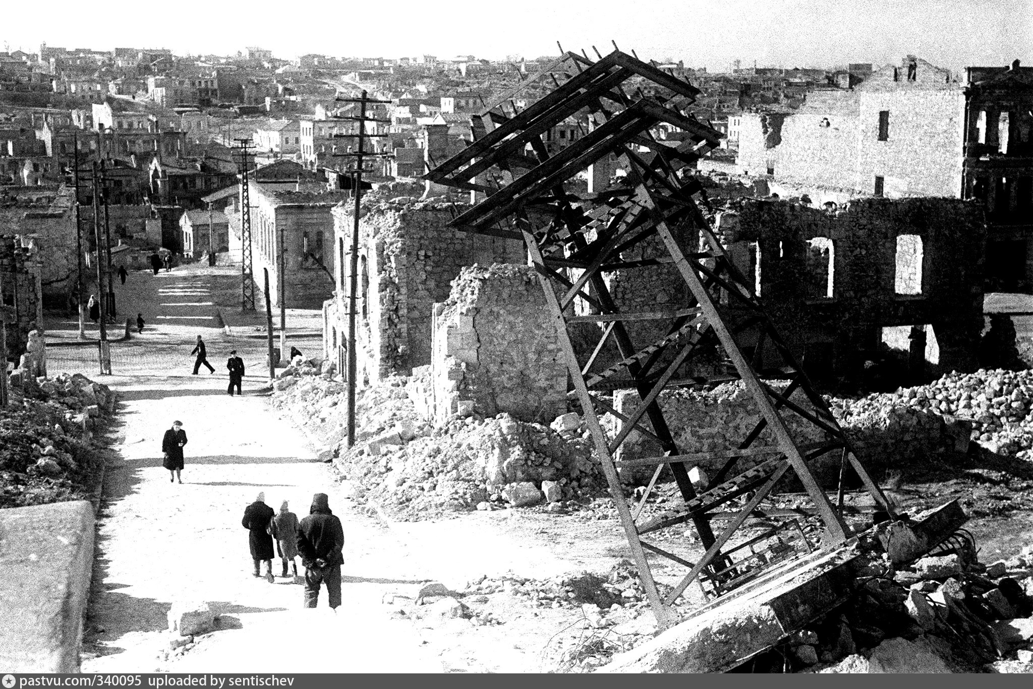 После освобождения города. Севастополь 1941-1944. Освобожденный Севастополь 1944. Севастополь после войны 1941-1945.