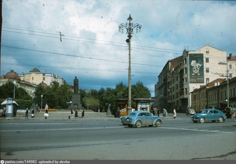 Большая волга славянский бульвар