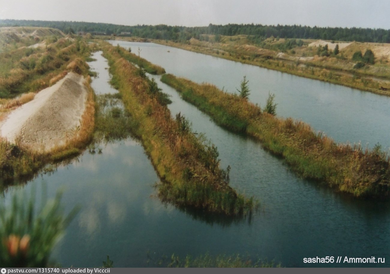 Лопатинский рудник озеро. Лопатинский карьер воскресенск. Лопатинский карьер калуга. Лопатинский карьер калужская область. Лопатинский фосфоритный рудник.