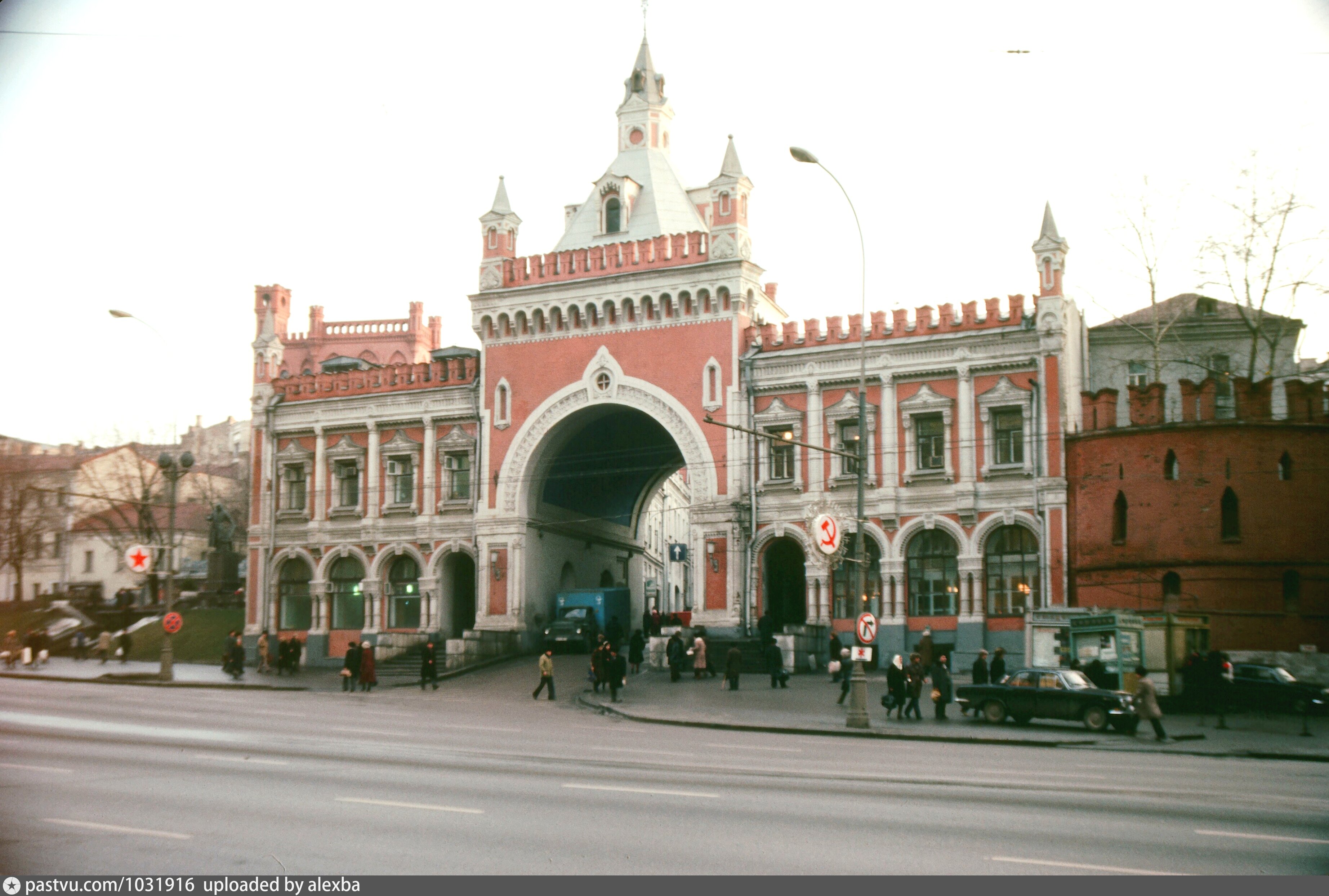 третьяковский проезд в москве