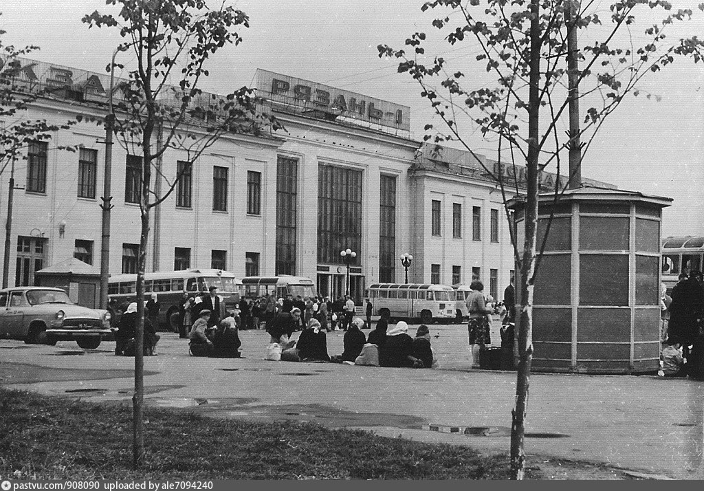 Рязань советская. Рязань Приокский 1950-е годы. Советская Рязань вокзал. Рязань 1960-е. Рязань 1 в 1970.