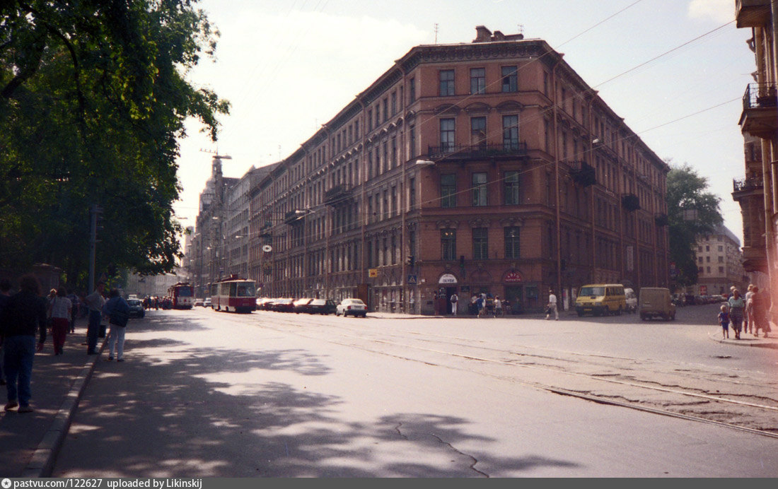 Питер 2000. Петербург 1990. Ленинград в 1950 улица Римского Корсакова. Садовая улица Санкт-Петербург 1929-1944. Санкт-Петербург 1994 Петроградка.