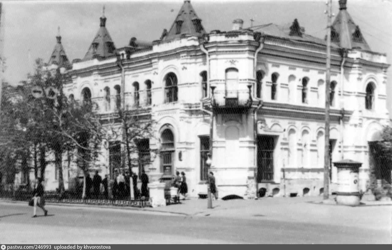 Республики 17. Дом Ядрышникова в Тюмени. Дом п.п. Воробейчиковой; н.ю. Ядрышникова. Дом п. п. Воробейчиковой Тюмень. Тюмень улица Республики 17.