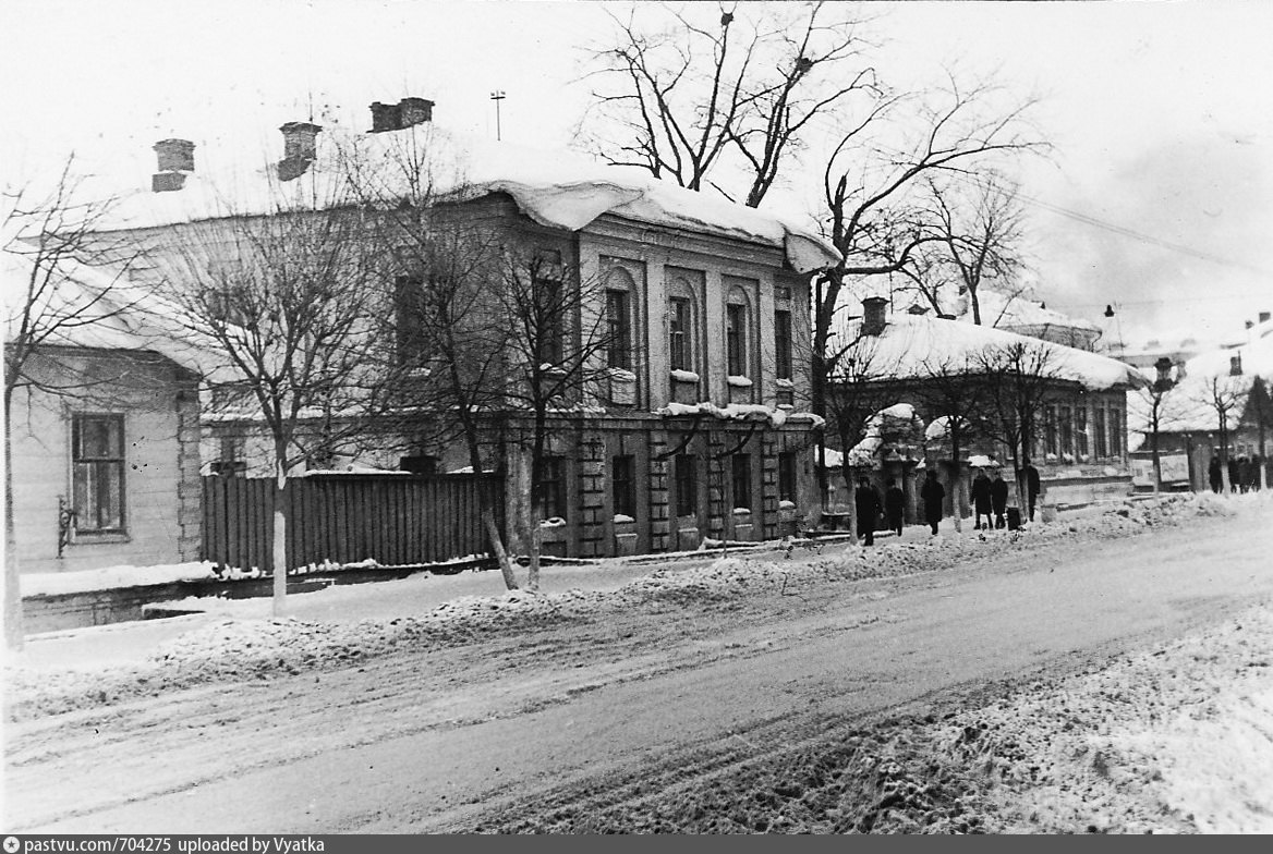 Киров старые фото. Дом невесты Вятка Спасская улица. Старая Вятка улица Спасская. Преображенская улица Вятка. Киров исторические здания Преображенская.