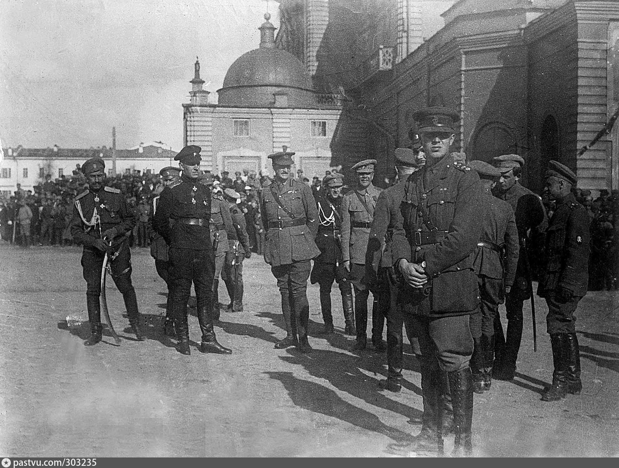 Движение на москву гражданской войны. Чехи в Екатеринбурге в 1918 г. Колчак в Екатеринбурге 1919. Сибирская армия Колчака 1919. Колчак Омск 1918.