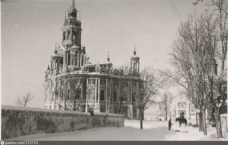 Можайск Никольский собор вечером