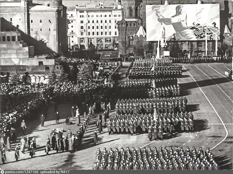 1 мая 1939. Парад на красной площади 1984. Парад на красной площади 1947г. Парад 7 ноября 1947. Парад на красной площади 1967.