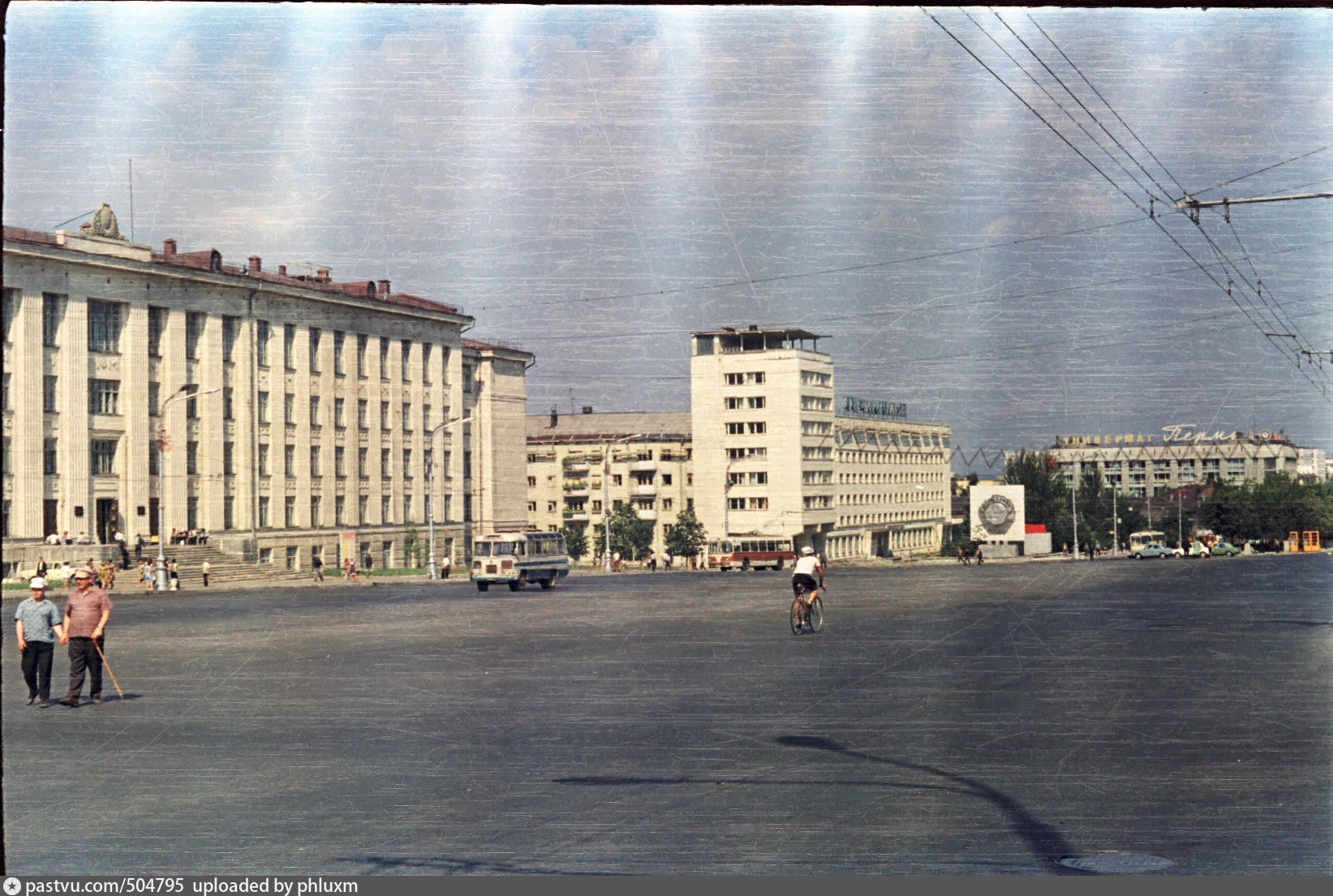 Октябрьская площадь Пермь в 60-е годы