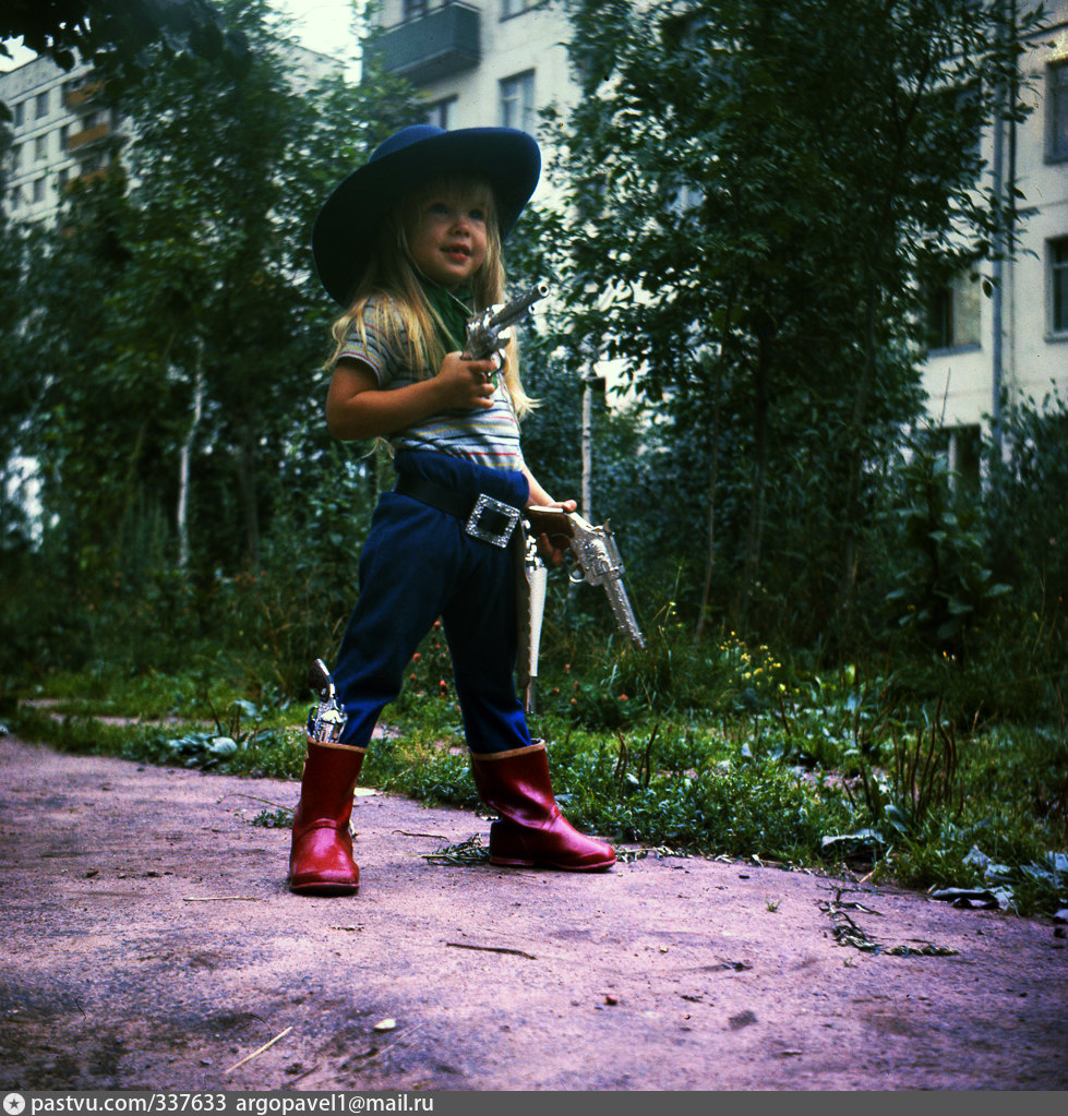 Cowboy 1970. Мушкитёрша фото.