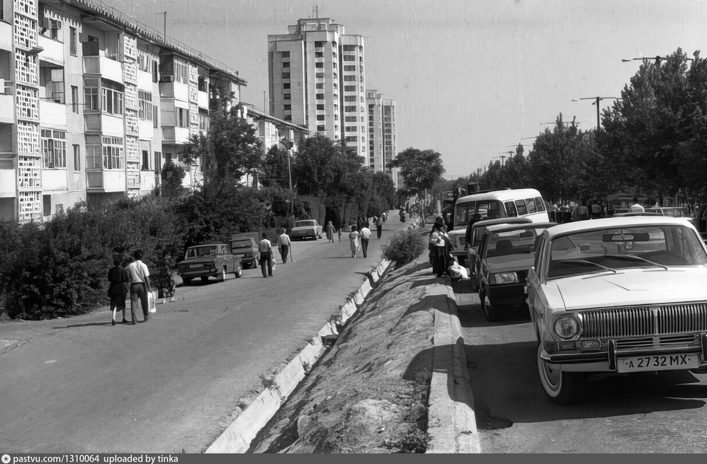 Жилые дома по улице Бомако - Retro photos