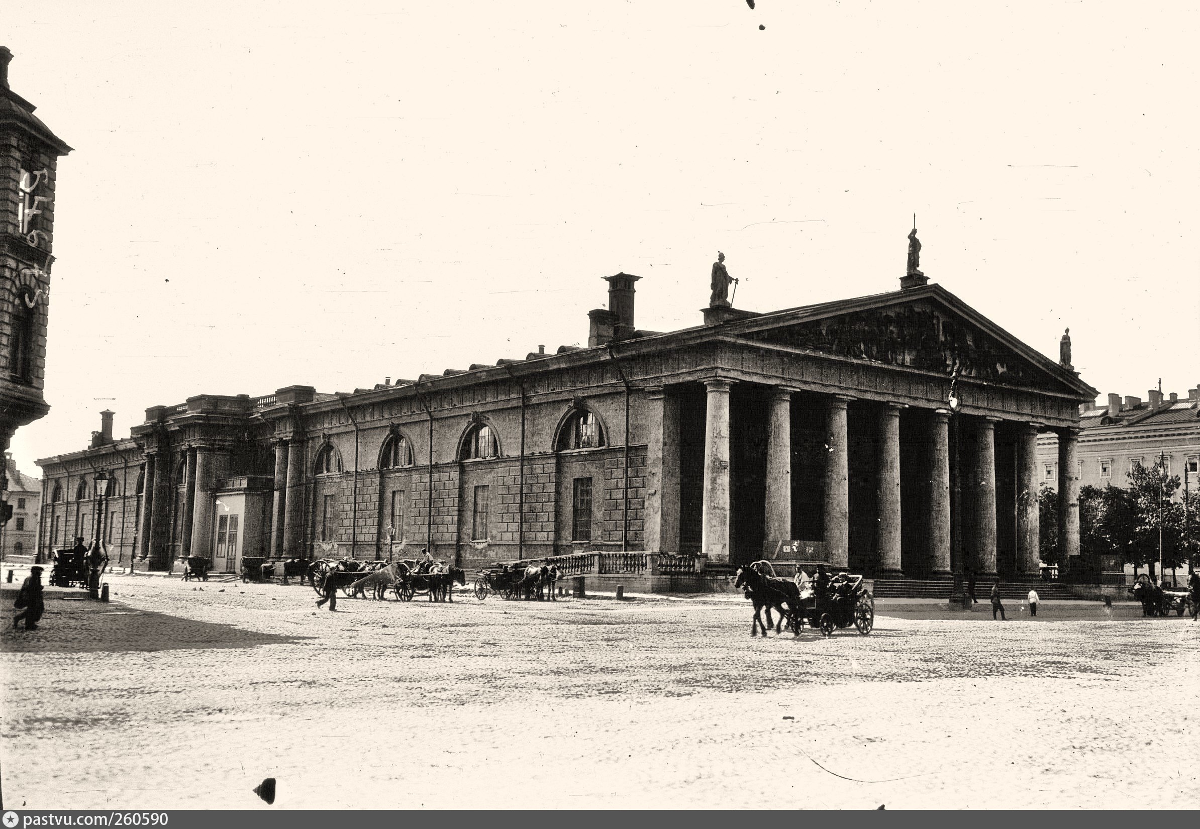 Архитектура 1914 1930. Конногвардейский манеж Питер. Санкт-Петербург 1914 год. Конногвардейский манеж 19 век. Манеж Конногвардейского полка в Санкт-Петербурге.