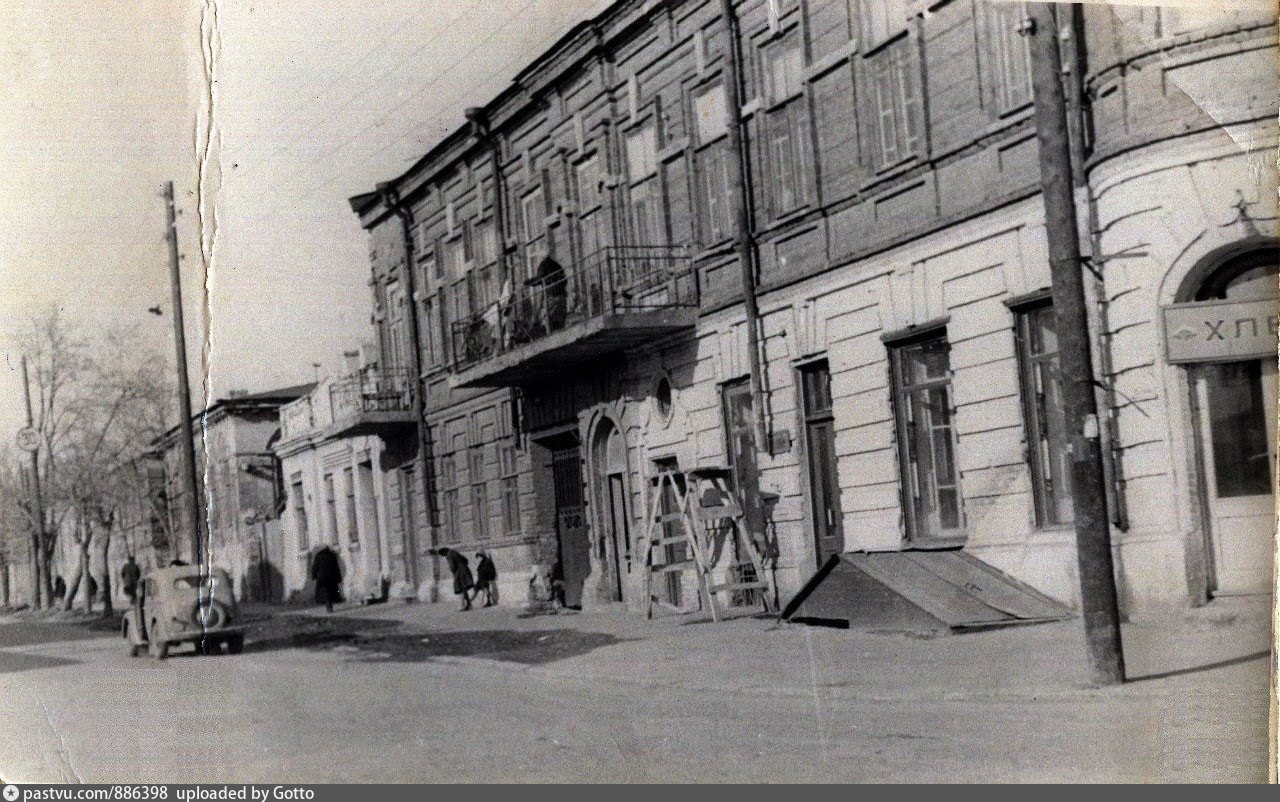 Первая линия ростов на дону. 22 Линия Ростов на Дону. Двор дома 1965.