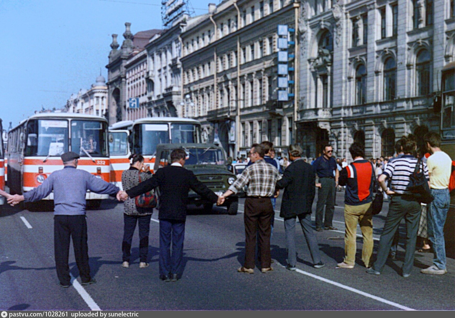 Перекрыли проспект. Невский проспект 1990. Город Ленинград 1990. Ленинград 1989 год. Табачный бунт 1990 Пермь.