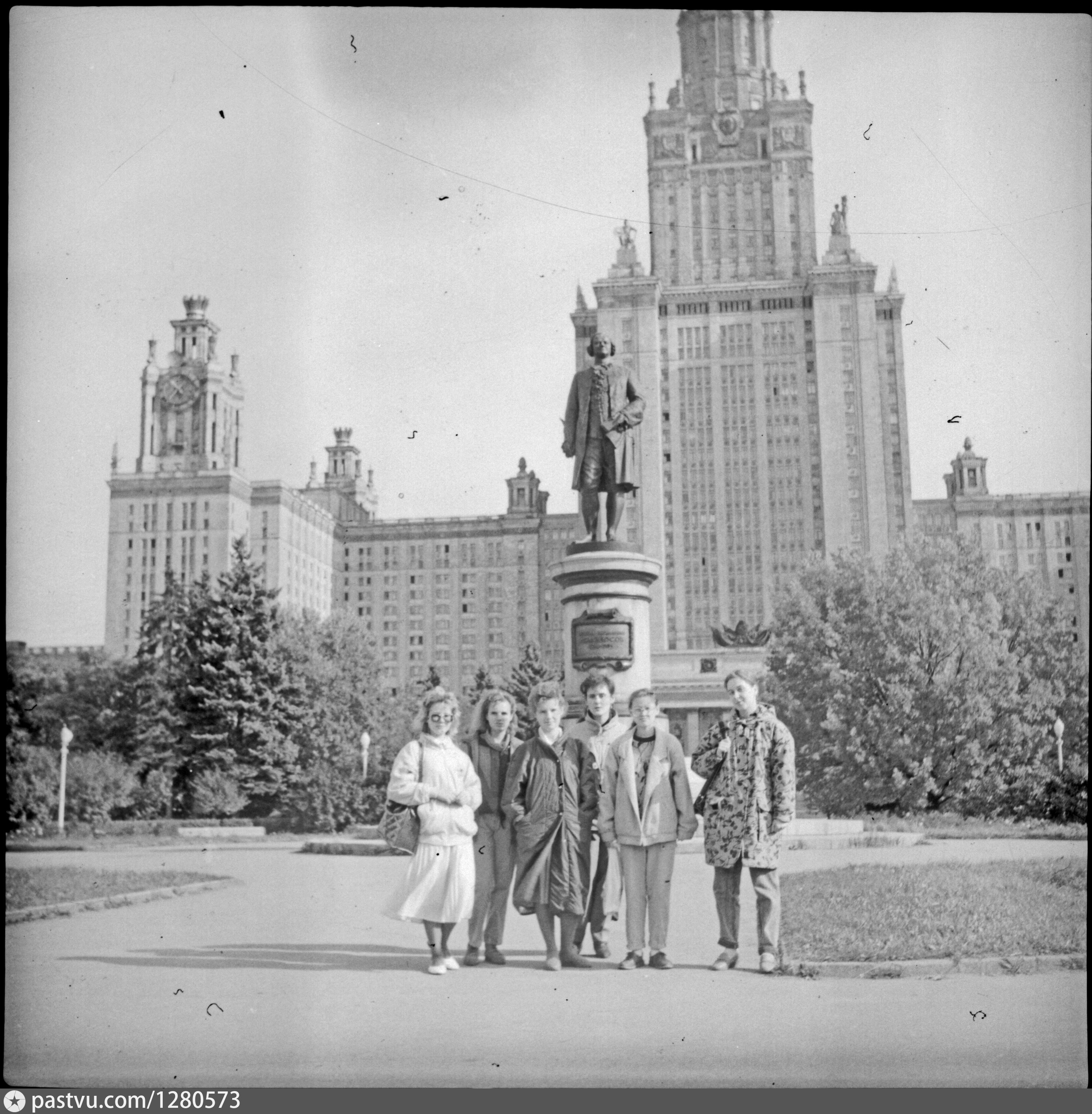 Московский университет история создания. МГУ 1755 год. Московский университет 1755. МГУ В 1755 году фото. 1755 Год открытие Московского университета.