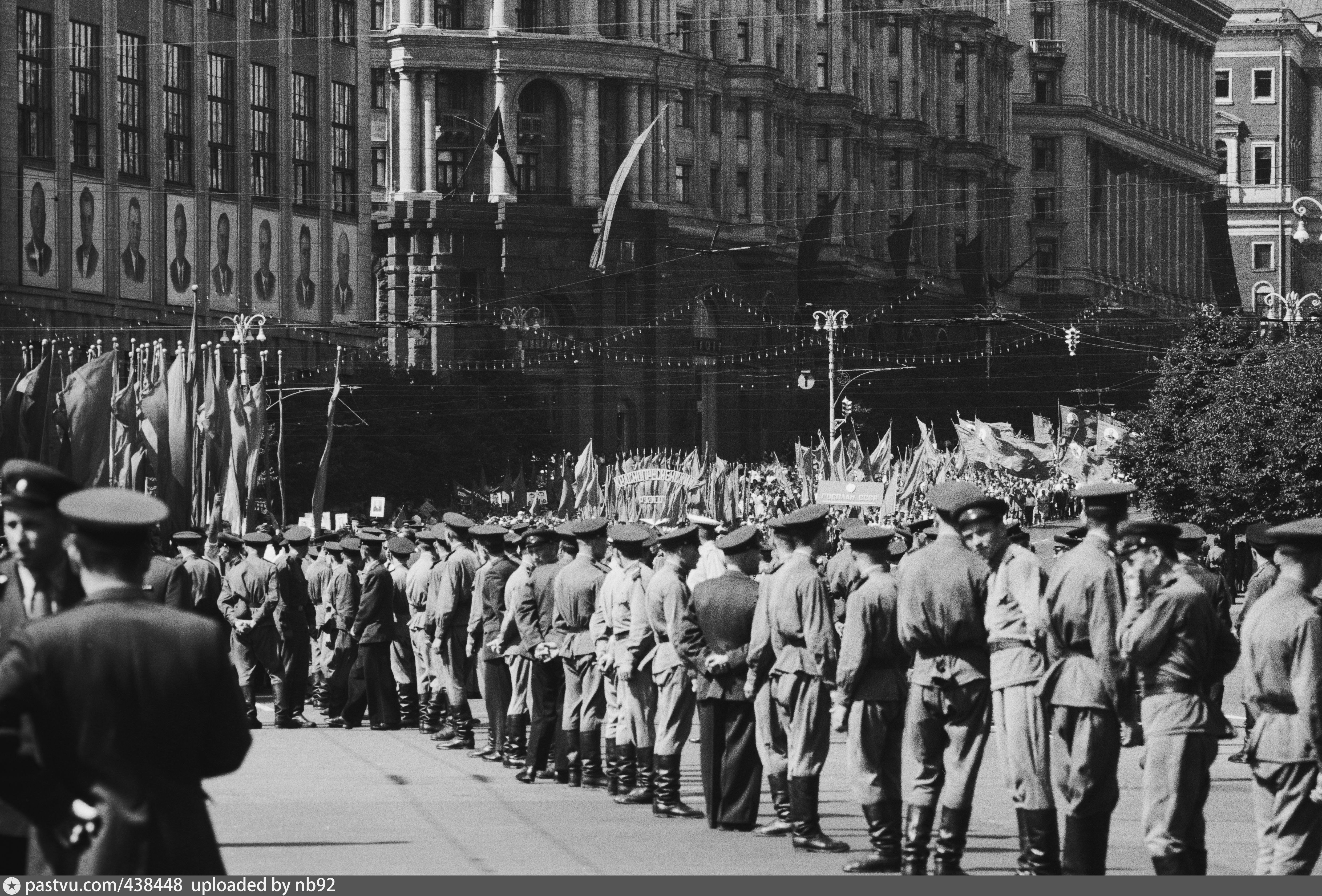 Демонстрации 3. Розенштрассе 1943. Розенштрассе Берлин. Демонстрация на Розенштрассе. Демонстрация 1961.