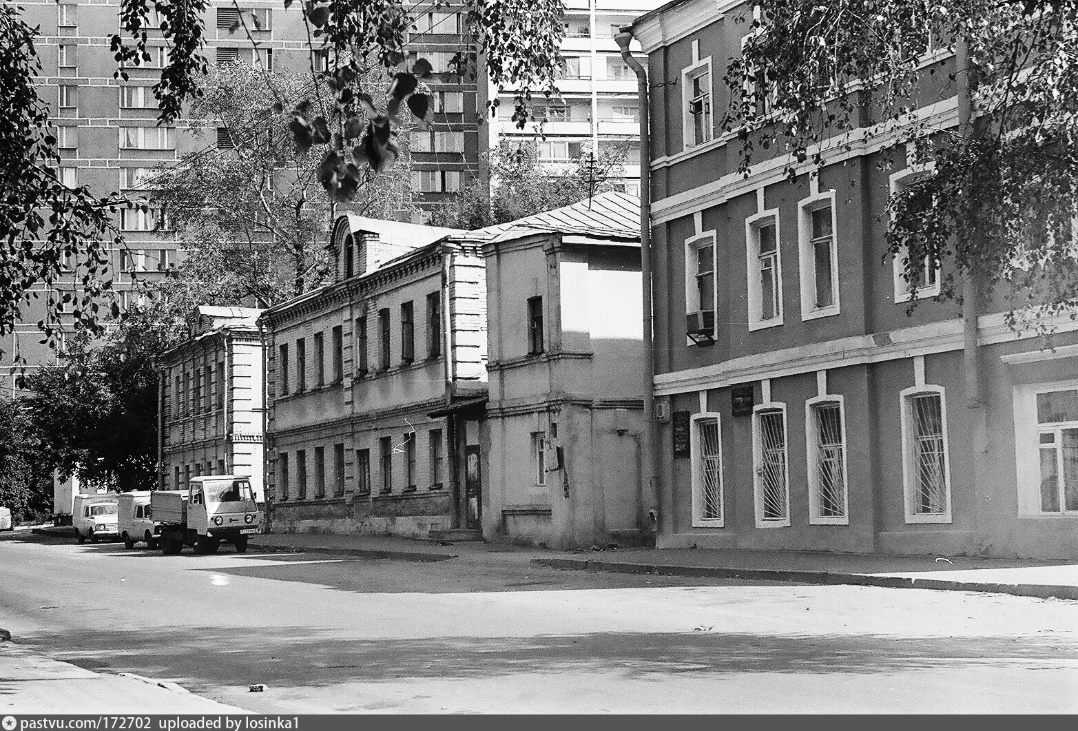 петровская улица москва