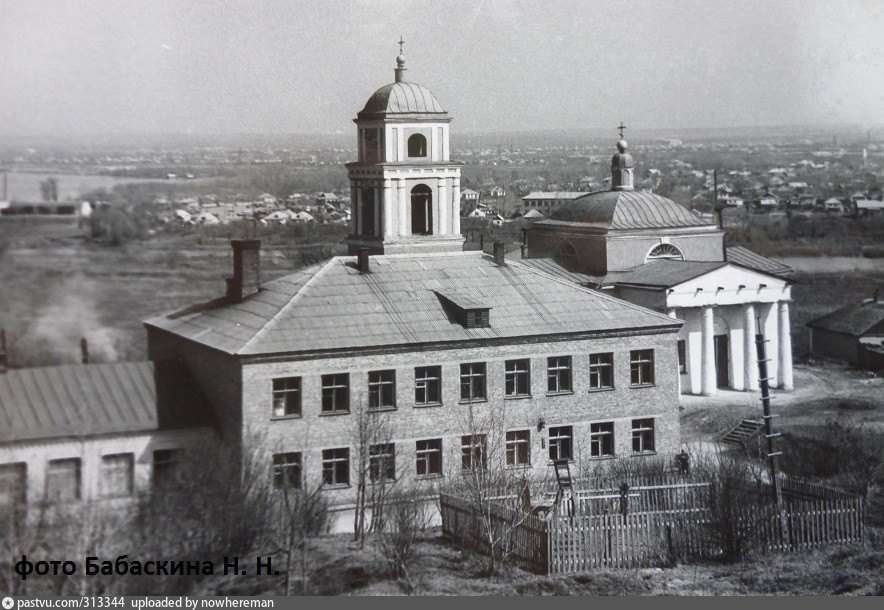 Школа 1748 фото